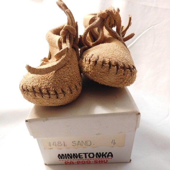Vintage Minnetonka Pa-Poo-Shu Fringe Booties Size 4 - Picture 1 of 8